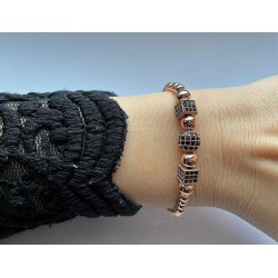 Bratara dama model deosebit cu margele roze si forme cu pietricele negre