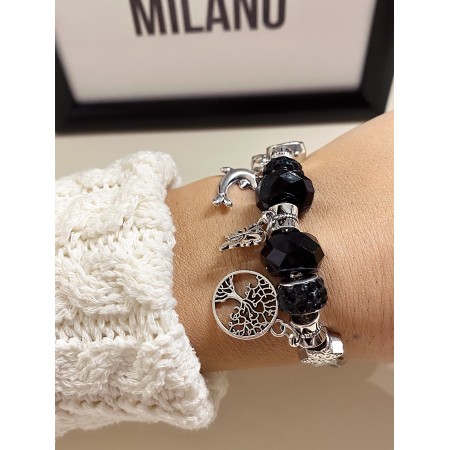 Bratara argintie cu margele si diverse accesorii deosebite negre 