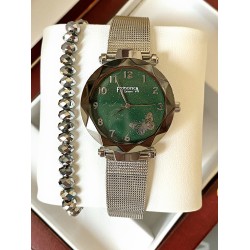 Ceas dama argintiu cu bratara metalica si cadran verde cu fluture mic