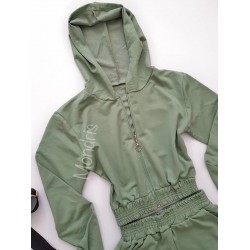Compleu dama din bumbac verde compus din pantaloni scurti si hanorac scurt