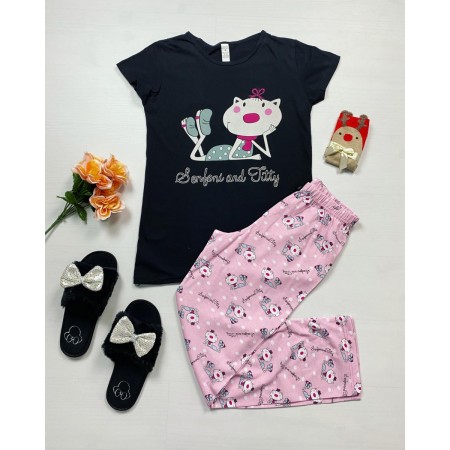 Pijama dama bumbac primavara-vara cu pantaloni lungi roz si tricou negru cu imprimeu Senfoni