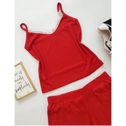 Pijama dama scurta rosie cu maieu si cu dantela fina alba