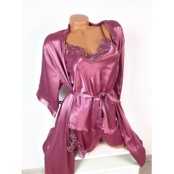 Set dama ieftin roz din satin format din capot, maieu si pantaloni scurti