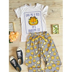 Pijama dama ieftina bumbac lunga cu tricou alb si pantaloni lungi gri cu imprimeu GF Handsome