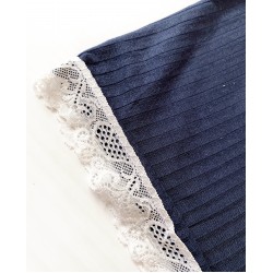 Pijama dama scurta bleumarin cu maieu si cu dantela fina alba