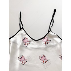 Pijama dama ieftina cu aspect satinat cu maieu si pantaloni scurti cu imprimeu cu Vacuțe Roz Fericite - Veselie și Bucurie Jucăușă