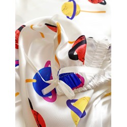 Pijama dama ieftina cu aspect satinat cu maieu si pantaloni scurti cu imprimeu Acadele Delicioase - Dulceață și Plăcere Culinara