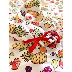 Pijama dama ieftina cu aspect satinat cu maieu si pantaloni scurti cu imprimeu Tutti Frutti - Energie și Prospețime Naturală