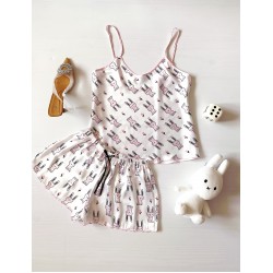 Pijama dama ieftina cu aspect satinat cu maieu si pantaloni scurti cu imprimeu Iepuras Roz - Relaxare in fiecare zi