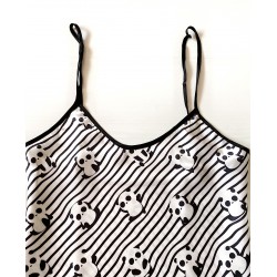 Pijama dama ieftina cu aspect satinat cu maieu si pantaloni scurti cu imprimeu Panda cu dungi albe - Adorabila si Confortabila