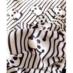 Pijama dama ieftina cu aspect satinat cu maieu si pantaloni scurti cu imprimeu Panda cu dungi albe - Adorabila si Confortabila