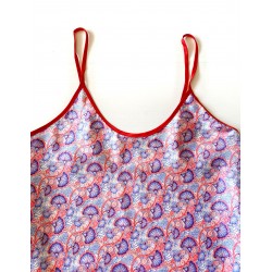 Pijama dama ieftina cu aspect satinat cu maieu si pantaloni scurti cu imprimeu Molly - Vibranta si Stilata