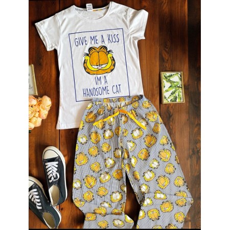 Pijama dama lunga cu pantaloni lungi si tricou cu imprimeu GF Handsome Cat