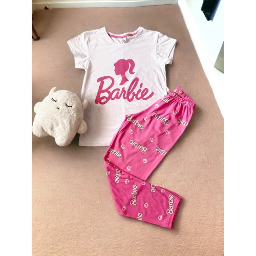 Pijama dama bumbac cu pantaloni lungi roz si tricou alb cu imprimeu emblematic BARBIE