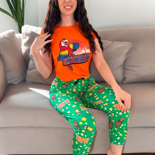 Pijama dama bumbac cu pantaloni lungi verzi si tricou portocaliu cu imprimeu Papagal ALOHA