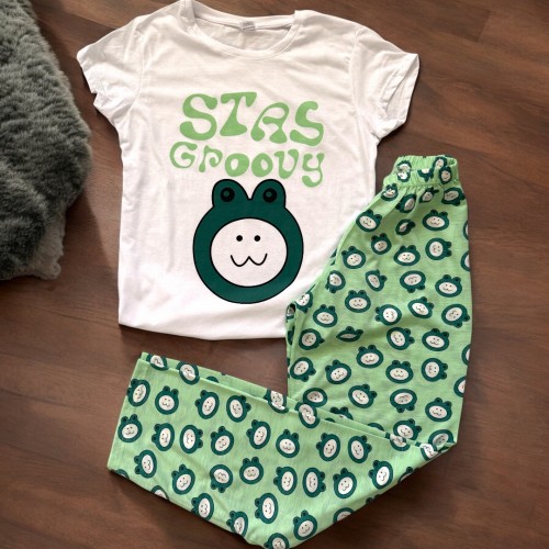Pijama dama din bumbac cu pantaloni lungi si tricou verde cu imprimeu GROOVY