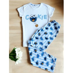 Pijama dama ieftina bumbac lunga cu pantaloni lungi albastri si tricou alb cu imprimeu Cookie