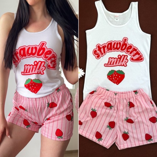 Pijama dama ieftina bumbac scurta cu pantaloni scurti roz cu dungi si capsuni si maieu cu imprimeu Strawberry