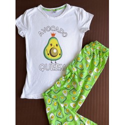 Pijama dama ieftina din bumbac cu pantaloni lungi verzi si tricou alb cu imprimeu minunat Avocado QUEEN
