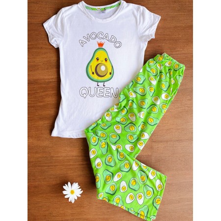 Pijama dama ieftina din bumbac cu pantaloni lungi verzi si tricou alb cu imprimeu minunat Avocado QUEEN