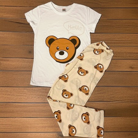 Pijama dama ieftina din bumbac cu pantaloni lungi maro si tricou alb cu imprimeu superb TOY