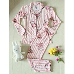 Pijama dama ieftina din bumbac, cu pantaloni lungi si bluza cu imprimeu dungi roz si ursuleti
