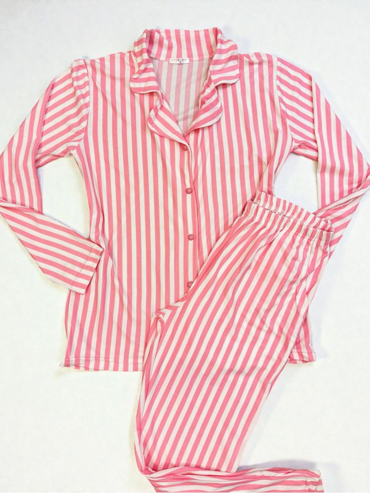 Pijama dama ieftina bumbac pufoasa lunga cu bluza roz si pantaloni lungi cu imprimeu dungi roz cu alb