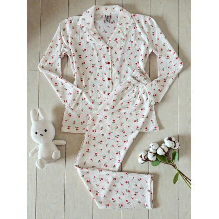 Pijama dama ieftina bumbac lunga cu pantaloni lungi albi si bluza alba cu imprimeu trandafiri