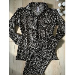 Pijama dama ieftina animal print din bumbac fin, cu pantaloni lungi si bluza cu imprimeu PRINT