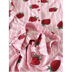 Pijama dama ieftina din bumbac fin, mai larguta - lejera cu pantaloni lungi si bluza lunga cu imprimeu Capsuni dungi roz