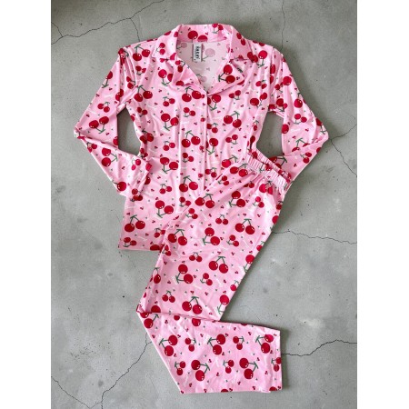 Pijama dama ieftina din bumbac fin, mai larguta - lejera cu pantaloni lungi si bluza lunga cu imprimeu CIRESE JUICY