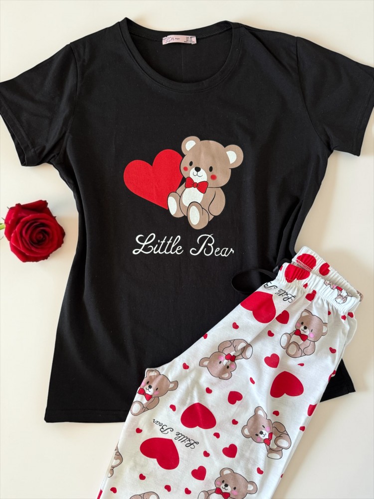 Pijama dama din bumbac ieftina cu pantaloni lungi cu inimioare si tricou negru cu imprimeu Little Bear HEARTS