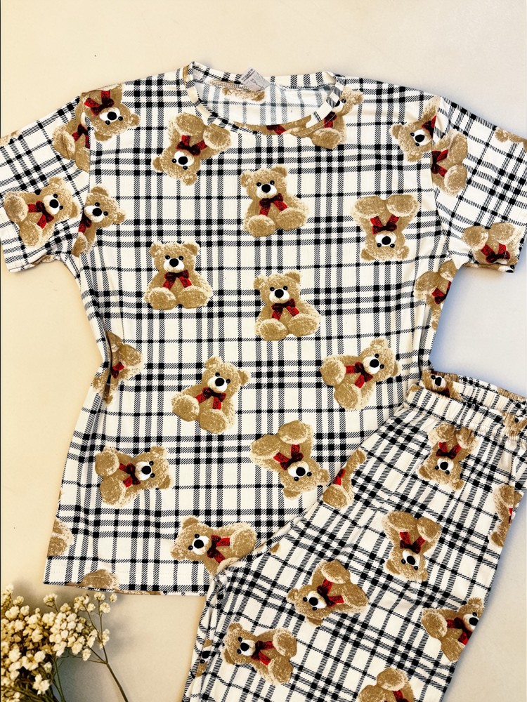 Pijama dama bumbac ieftina cu pantaloni lungi si tricou cu imprimeu carouri si ursuleti