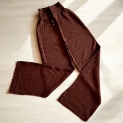 Pantaloni dama din tricot GROS maro inchis cu snur in talie