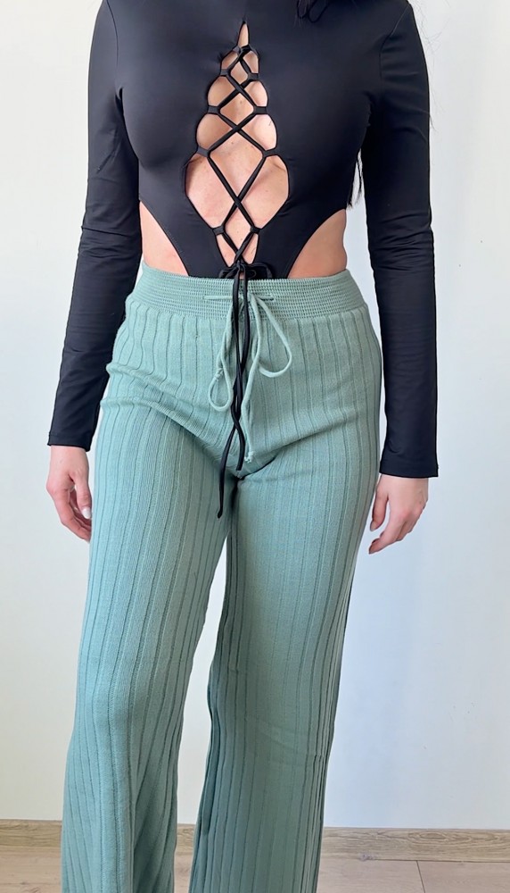 Pantaloni dama din tricot GROS bleu cu snur in talie