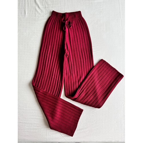 Pantaloni dama din tricot GROS visinii cu snur in talie