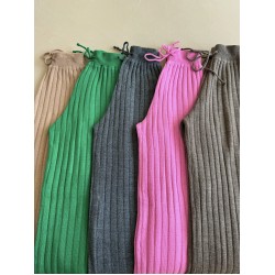 Pantaloni dama din tricot roz deschis  cu snur in talie