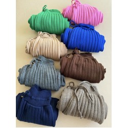 Pantaloni dama din tricot maro taupe cu snur in talie