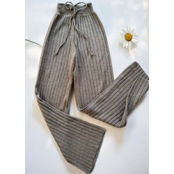 Pantaloni dama din tricot maro taupe cu snur in talie