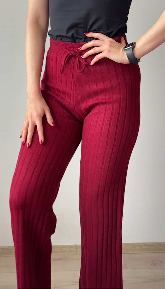 Pantaloni dama din tricot GROS visinii cu snur in talie