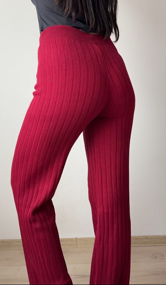 Pantaloni dama din tricot GROS visinii cu snur in talie