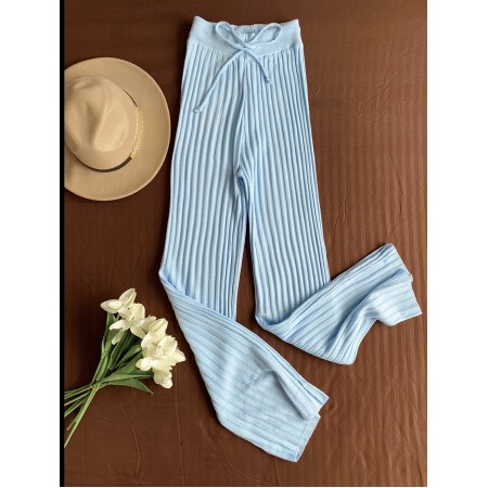 Pantaloni dama din tricot SUBTIRE baby blue cu snur in talie