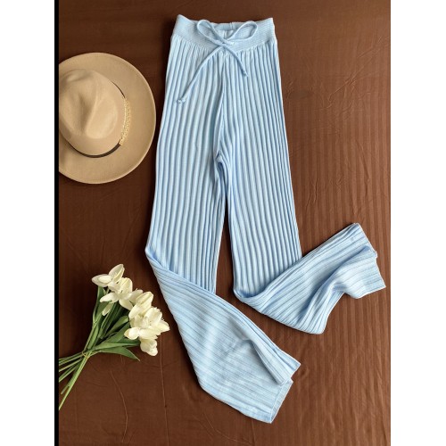 Pantaloni dama din tricot SUBTIRE baby blue cu snur in talie