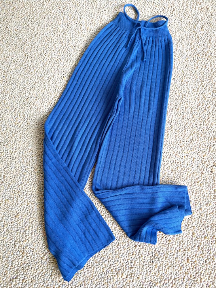 Pantaloni dama din tricot albastru electric  cu snur in talie