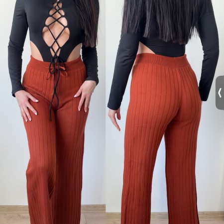 Pantaloni dama din tricot GROS maro caramiziu cu snur in talie