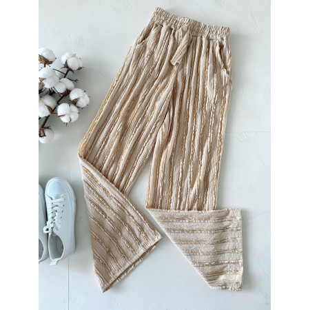 Pantaloni dama din bumbac bej cu aspect creponat foarte versatili