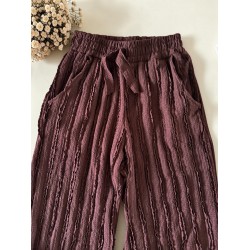Pantaloni dama din bumbac maro cu aspect creponat foarte versatili