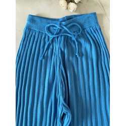 Pantaloni dama din tricot SUBTIRE albastri ciel cu snur in talie