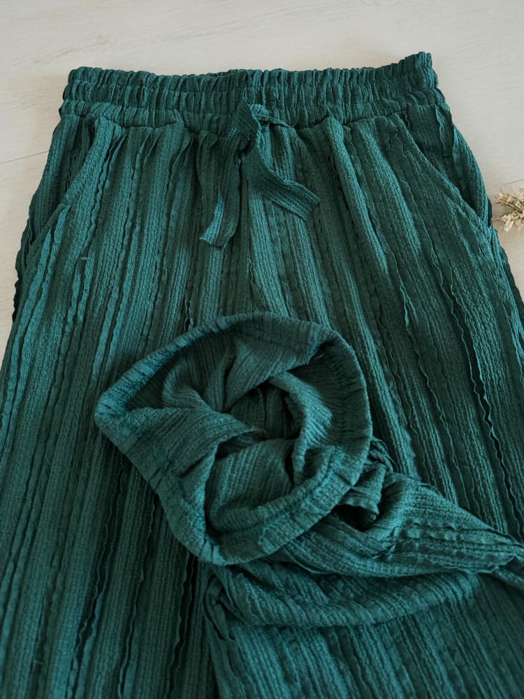 Pantaloni dama din bumbac turcoaz cu aspect creponat foarte versatili