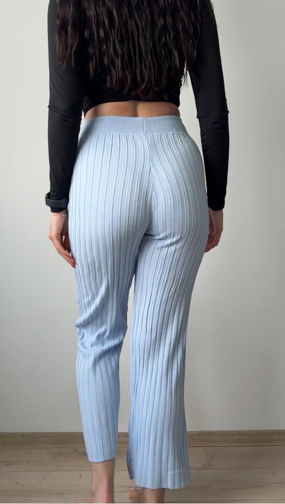 Pantaloni dama din tricot SUBTIRE baby blue cu snur in talie